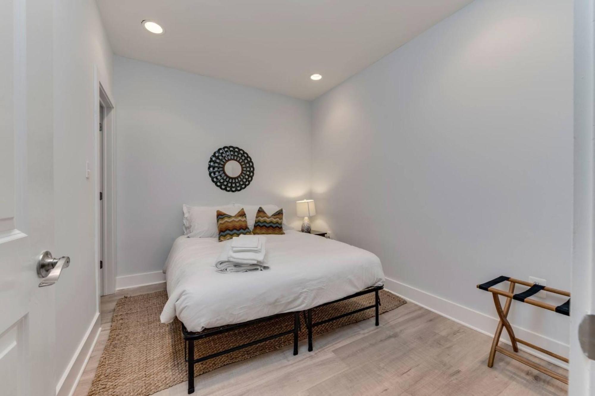 Luxe 2Bd2Ba Townhouse In Hip Area - Near Metro Washington Exterior foto