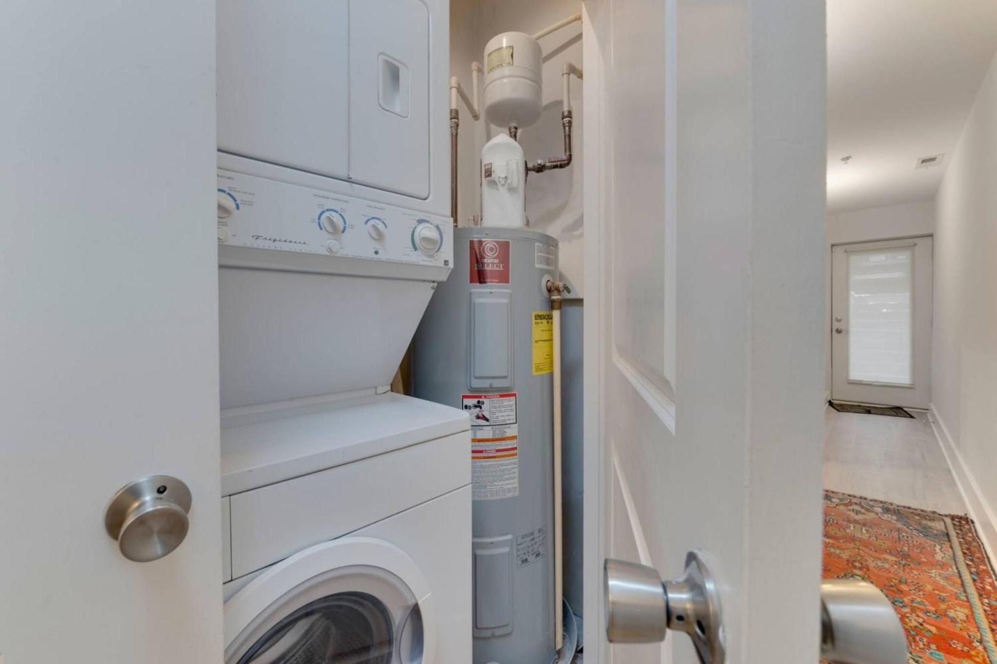 Luxe 2Bd2Ba Townhouse In Hip Area - Near Metro Washington Exterior foto